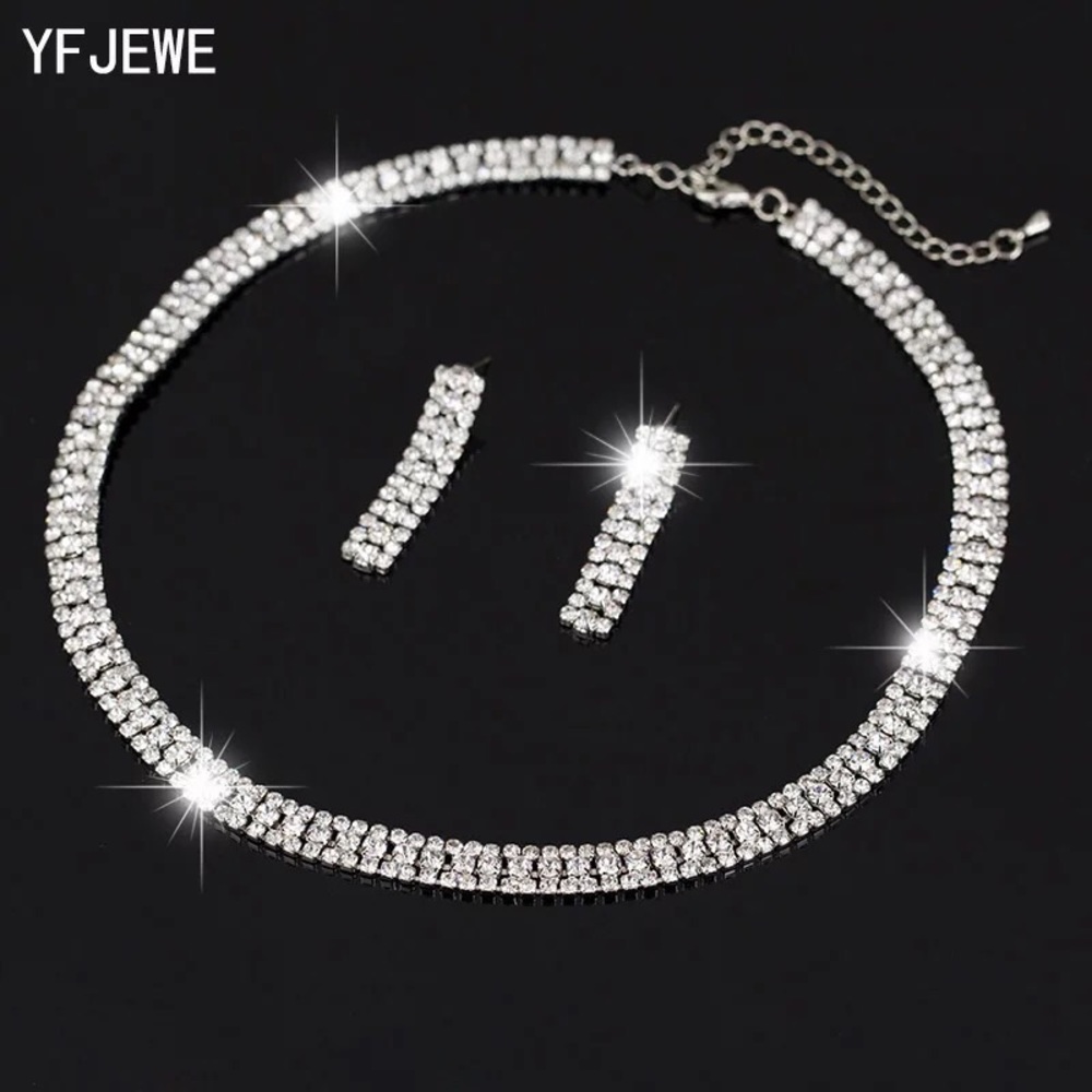 Earrings and necklace set
